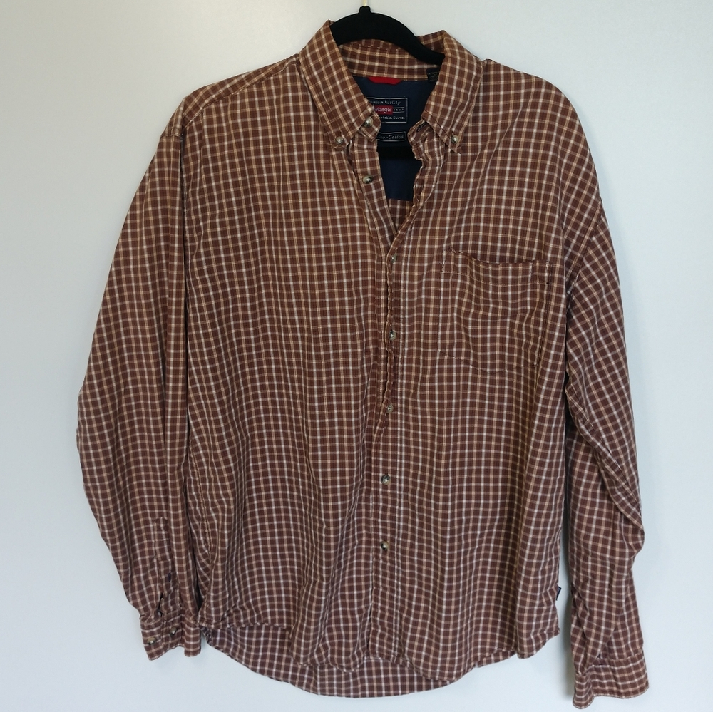 Wrangler size Medium brown plaid shirt